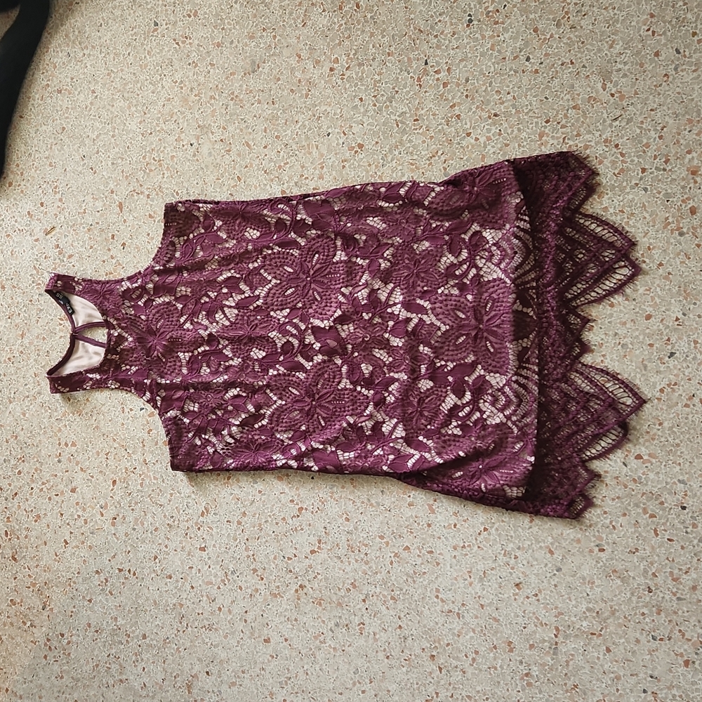 Beautiful lace mini dress with cream underlay
